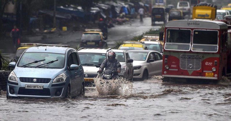 കനത്ത മഴയില്‍ മുംബൈയില്‍ നാല് മരണം