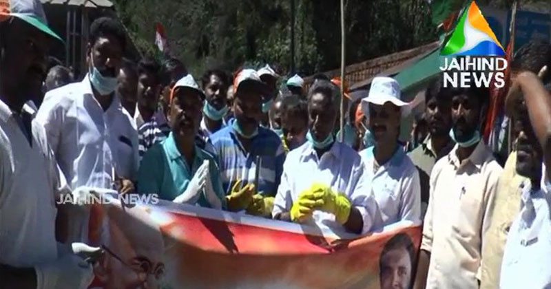 ശുചീകരണ പ്രവർത്തനത്തിൽ പങ്കാളികളായി മൂന്നാർ ബ്ലോക്ക് കോൺഗ്രസ് പ്രവർത്തകരും