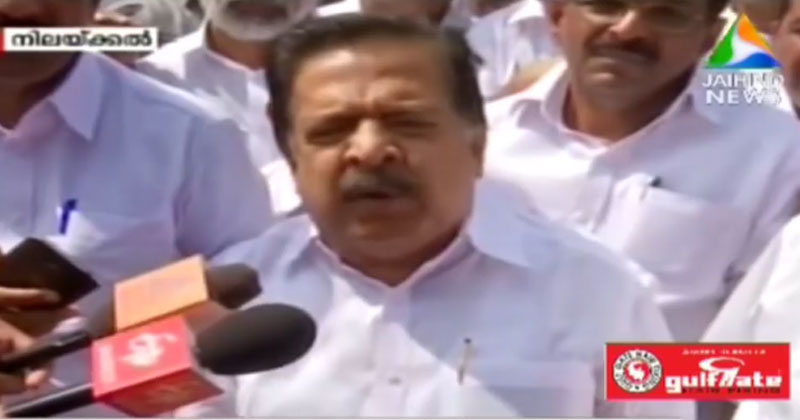 ശബരിമലയിലെ നിരോധനാജ്ഞ പിന്‍വലിക്കണം: രമേശ് ചെന്നിത്തല