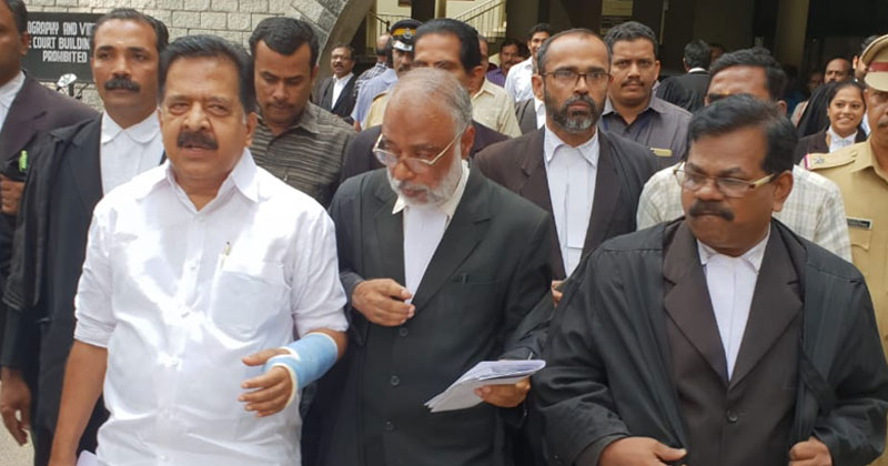 ബ്രൂവറി അഴിമതി: രമേശ് ചെന്നിത്തല കോടതിയെ സമീപിച്ചു