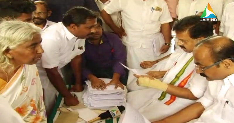 പ്രളയദുരിതബാധിതര്‍ക്ക് ആശ്വാസമായി രമേശ് ചെന്നിത്തലയുടെ സന്ദര്‍ശനം