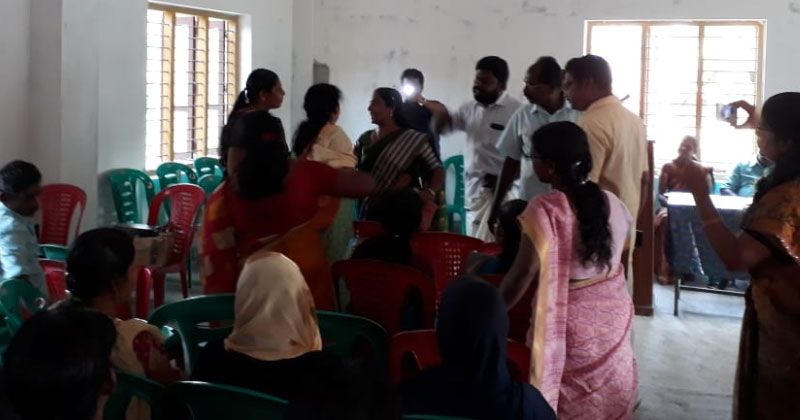 'വനിതാ മതിലില്‍ നിർബന്ധമായും പങ്കെടുക്കണം'; സിഡിഎസ് ചെയർപേഴ്‌സന്‍റെ കർശന നിർദ്ദേശം
