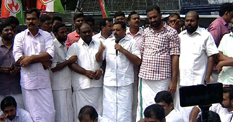 യൂത്ത് കോൺഗ്രസ് നിയമസഭാ മാർച്ച്