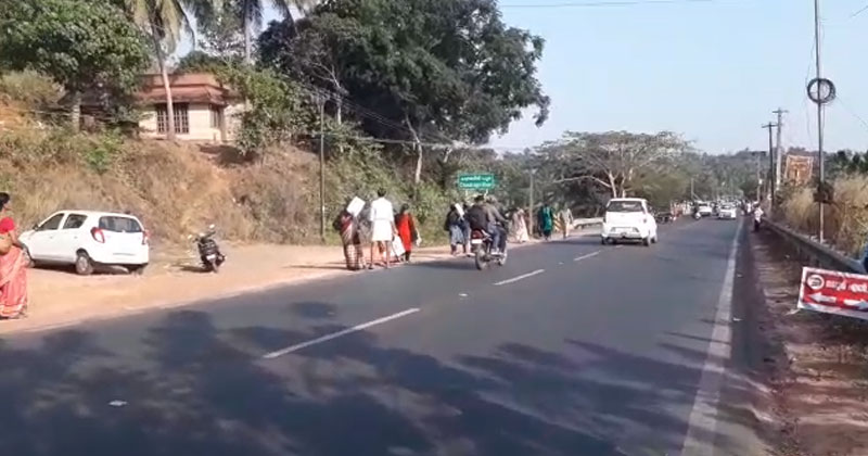 വനിതാ മതിൽ : പലയിടത്തും വിള്ളൽ, വനിതാ പ്രാതിനിധ്യം കുറഞ്ഞു, സംഘർഷം, ഗതാഗതക്കുരുക്കിൽ വലഞ്ഞ് കേരളം