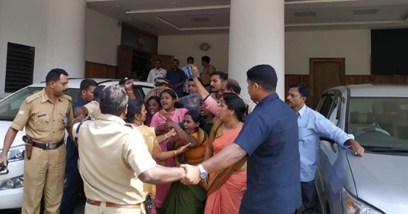 സംസ്ഥാനത്ത് സംഘപരിവാര്‍ അഴിഞ്ഞാട്ടം: പലയിടത്തും കടകള്‍ അടപ്പിക്കുന്നു