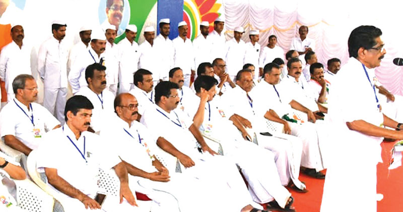 നവോത്ഥാന പ്രസ്ഥാനങ്ങളും കമ്മ്യൂണിസ്റ്റ് പാര്‍ട്ടികളും തമ്മില്‍ ബന്ധമില്ല: മുല്ലപ്പള്ളി
