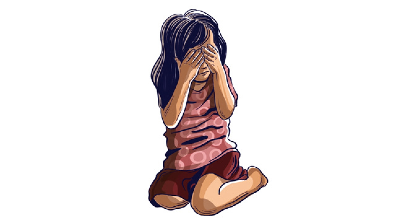 വീട്ടുതടങ്കലില്‍ പതിനൊന്നുകാരിക്ക് ക്രൂര പീഡനം; അമ്മ അറസ്റ്റില്‍, കാമുകനായി അന്വേഷണം