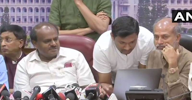 25 ലക്ഷവും മന്ത്രിസ്ഥാനവും: ഓപ്പറേഷന്‍ കമലയ്ക്ക് തെളിവുകള്‍; ഓഡിയോ ക്ലിപ്പ് പുറത്ത് വിട്ട് എച്ച് ഡി കുമാരസ്വാമി
