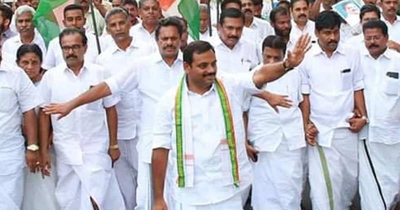 ഡീൻ കുര്യാക്കോസിന് കുമളിയിൽ ആവേശകരമായ സ്വീകരണം