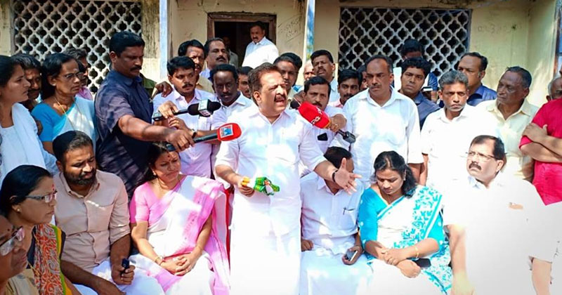ഓച്ചിറയിൽ പെൺകുട്ടിയെ കാണാതായ സംഭവത്തില്‍ പ്രതികളെ പിടികൂടാത്തത് ഭരണ കക്ഷിയുടെ സ്വാധീനം മൂലമെന്ന് രമേശ് ചെന്നിത്തല