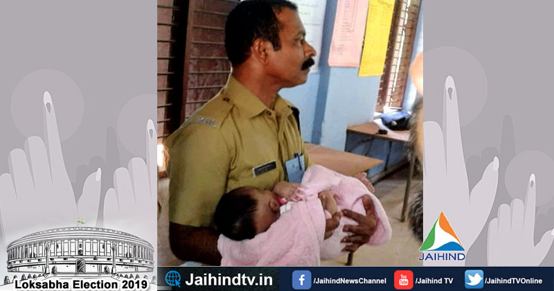 ജനാധിപത്യത്തിന്‍റെ കരുതല്‍; തെരഞ്ഞെടുപ്പ് വൈറല്‍ ചിത്രം