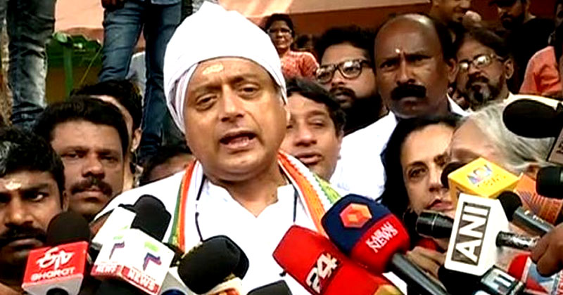 എന്ത് തകരാര്‍ വന്നാലും എപ്പോഴും താമര മാത്രം തെളിയുന്നത് എങ്ങനെ? ചോദ്യവുമായി ശശി തരൂര്‍