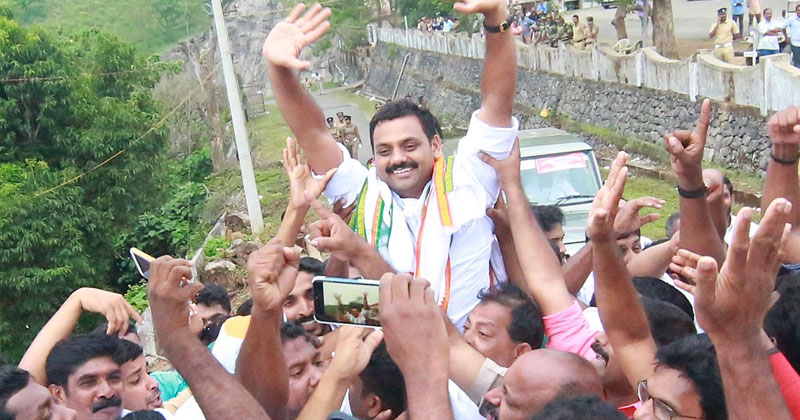 ഡീൻ കുര്യാക്കോസിന് തൊടുപുഴയിൽ ആവേശോജ്ജ്വല വരവേൽപ്പ്