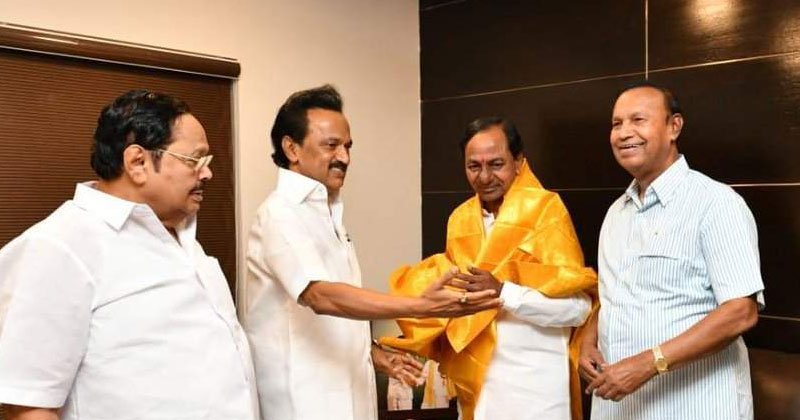 കോണ്‍ഗ്രസിനൊപ്പമല്ലാതെ വേറെ നീക്കത്തിന് ഇല്ലെന്ന് സ്റ്റാലിന്‍; കെ.സി.ആറിന്റെ മൂന്നാം മുന്നണി ചര്‍ച്ച പരാജയം
