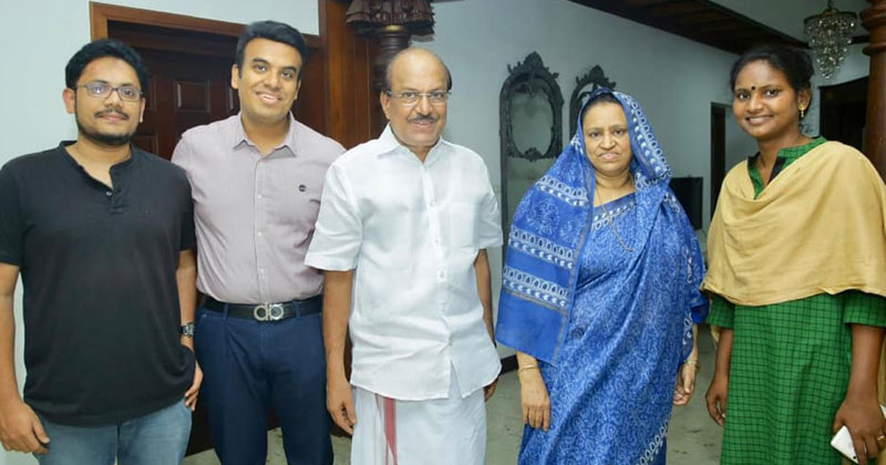 'കേരളത്തിന്റെ പെങ്ങളൂട്ടി രമ്യാ ഹരിദാസിനൊപ്പം ഞാനും എന്റെ കുടുംബവും': രമ്യ ഹരിദാസിനെ അഭിനന്ദിച്ചും വിജയരാഘവനെ കൊട്ടിയും കുഞ്ഞാലിക്കുട്ടി