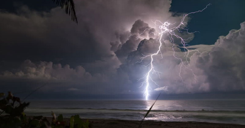 സംസ്ഥാനത്ത് ഇടിയോട് കൂടിയ മഴയ്ക്ക് സാധ്യത; മിന്നലിനെതിരെ ജാഗ്രത പാലിക്കാം; ശ്രദ്ധിക്കേണ്ട കാര്യങ്ങള്‍