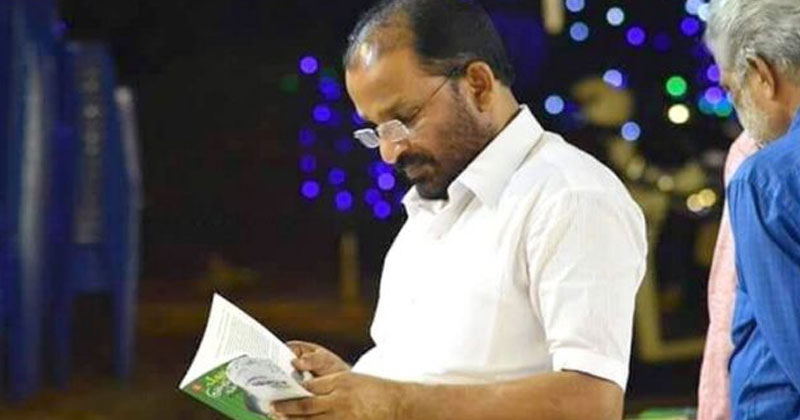 'പൂച്ചെണ്ടുകള്‍ക്ക് പകരം ഒരു പുസ്തകം തരൂ' : മാതൃകാ പ്രഖ്യാപനവുമായി ടി.എന്‍ പ്രതാപന്‍ എം.പി
