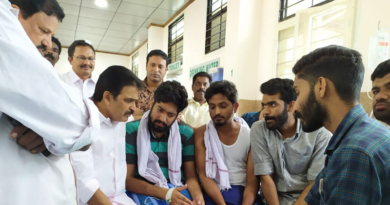 പിഎസ്‌സി, സർവ്വകലാശാല പരീക്ഷകളുടെ വിശ്വാസ്യത നഷ്ടപ്പെട്ടതായി കെ സി വേണുഗോപാൽ; ചികിത്സയില്‍ കഴിയുന്ന KSU നേതാക്കളെ സന്ദർശിച്ചു