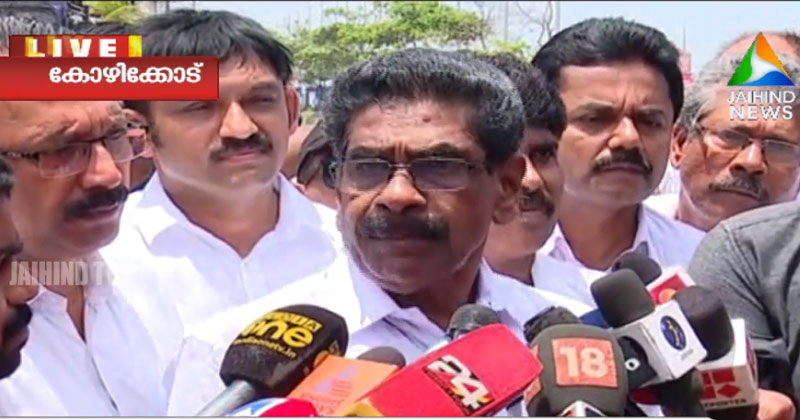 'എസ്.എഫ്.ഐക്കാരുടെ വീട് സമാന്തര പി.എസ്.സി-യൂണിവേഴ്സിറ്റി ഓഫീസായി മാറി' : മുല്ലപ്പള്ളി രാമചന്ദ്രന്‍