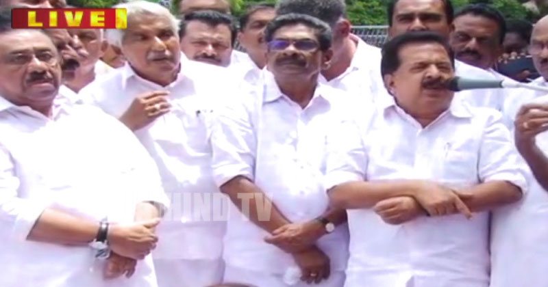 തദ്ദേശ സ്ഥാപനങ്ങൾക്ക് ലഭിക്കേണ്ട ഫണ്ട് സർക്കാർ തട്ടിയെടുക്കുന്നുവെന്ന് രമേശ് ചെന്നിത്തല