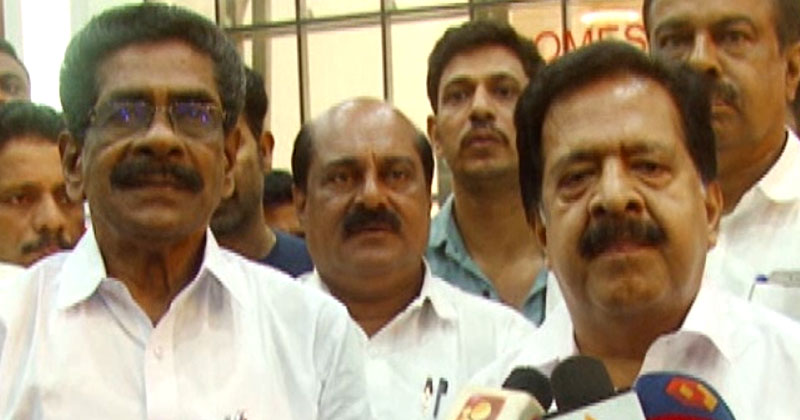 പ്രതിപക്ഷ നേതാവും കെപിസിസി പ്രസിഡന്‍റും കണ്ണൂരില്‍ നിന്നും വയനാട്ടിലേയ്ക്ക് പുറപ്പെട്ടു