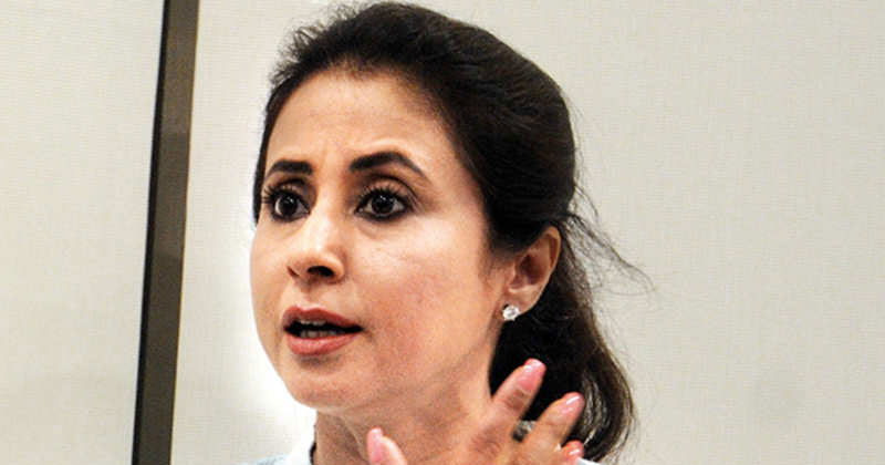 ജമ്മു കശ്‌മീരിലെ സ്ഥിതി ഗുരുതരം; 22 ദിവസമായി ഭര്‍ത്താവിന്‍റെ മാതാപിതാക്കളുമായി ബന്ധപ്പെടാനായിട്ടില്ല; മരുന്നുണ്ടോയെന്ന് അറിയില്ല : ഊർമിള മണ്ഡോത്‌കർ