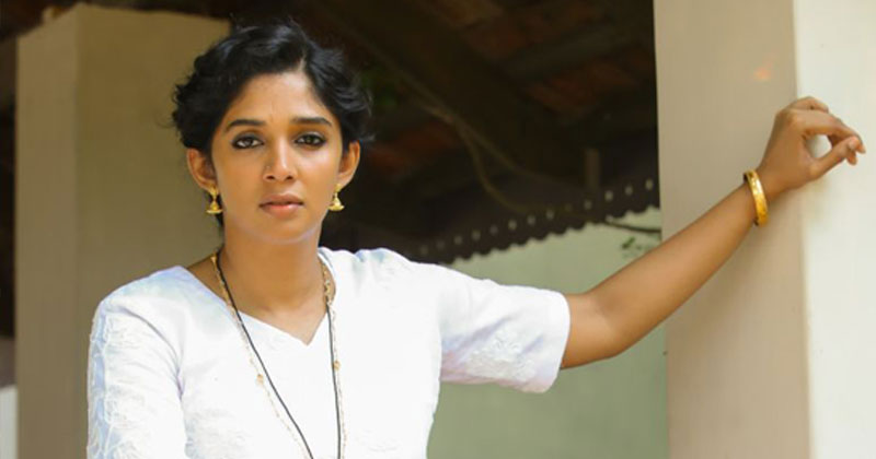 പൊറിഞ്ചുവും ജോസും ഇല്ല : 'ദുബായിയുടെ മറിയം' ചട്ടയും മുണ്ടും ഉടുത്ത് നൃത്തമിട്ടു ; സിനിമാ ലോഞ്ച് ആവേശമായി - വീഡിയോ കാണാം