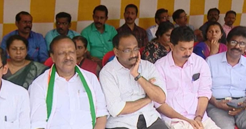കേരള ബാങ്കിന്‍റെ പേരിൽ പിണറായി സർക്കാർ നടത്തുന്നത് പകൽകൊള്ളയെന്ന് ശൂരനാട് രാജശേഖരൻ