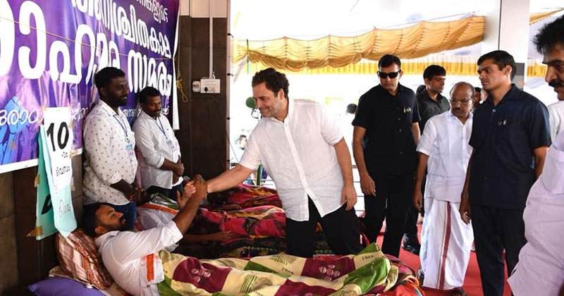 ദേശീയപാതാ സമരം: രാഹുല്‍ ഗാന്ധി സമരപ്പന്തല്‍ സന്ദര്‍ശിച്ചു; ശക്തമായ ഇടപെടല്‍ നടത്തുമെന്ന് രാഹുല്‍ ഗാന്ധി