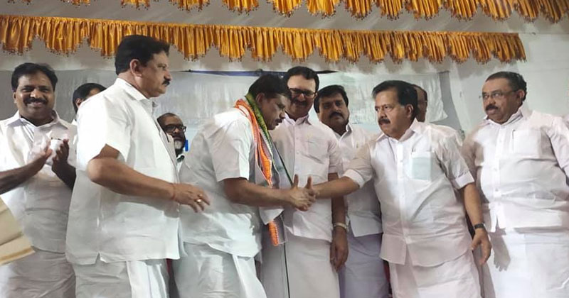 വട്ടിയൂർക്കാവിലും കോന്നിയിലും സിപിഎമ്മും ബിജെപിയും ധാരണയിലെത്തിയെന്ന് കോണ്‍ഗ്രസ്