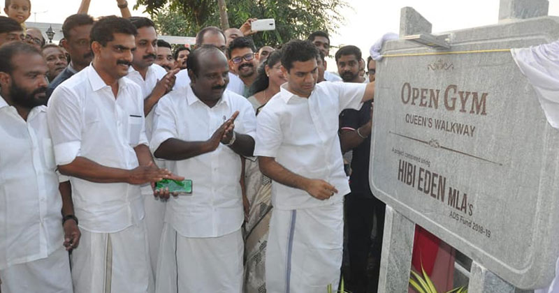 കൊച്ചി ക്യൂൻസ് വാക്ക് വേയുടെ മൂന്നാം ഘട്ട വികസനം :  ഓപ്പൺ ജിമ്മിന്‍റെയും, ഐ ലവ് കൊച്ചി ഇൻസ്റ്റാലേഷന്‍റെയും ഉദ്ഘാടനം   ഹൈബിഈഡൻ എം പി നിർവഹിച്ചു
