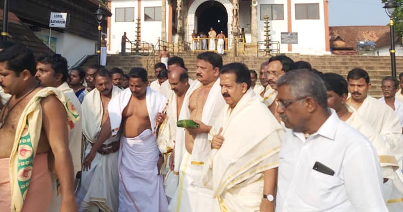 അഴിമതിയും സ്വജനപക്ഷപാതവും പുറത്ത് വരാതിരിക്കാനാണ് സർക്കാർ ശ്രമമെന്ന് രമേശ് ചെന്നിത്തല