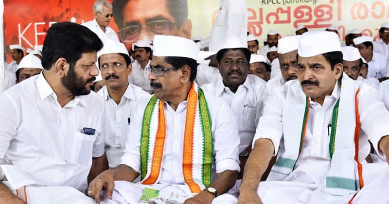 'മാ നിഷാദ' ഏകദിന ഉപവാസം സര്‍ക്കാരിനെതിരെയുള്ള പ്രതിഷേധക്കടലായി