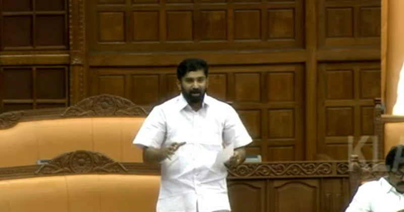 വാളയാര്‍ കേസ് വീണ്ടും സഭയില്‍ ഉന്നയിച്ച് വി ടി ബല്‍റാം: അനുവദിക്കില്ലെന്ന് സ്‍പീക്കര്‍; പ്രതിപക്ഷം ഇറങ്ങിപ്പോയി