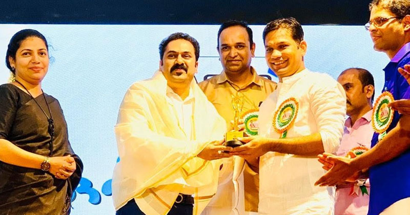കാസര്‍കോട് ഓണാഘോഷത്തില്‍ ഹൈബി ഈഡന്‍ മുഖ്യാതിഥി : കൃപേഷിനും ശരത്തിനും വീട് ഒരുക്കിയ ഹൈബിയ്ക്ക്  പ്രവാസികളുടെ അഭിനന്ദനം ; ജയ്ഹിന്ദ് ടി വിയ്ക്ക് പ്രഥമ മാധ്യമ പുരസ്‌കാരം
