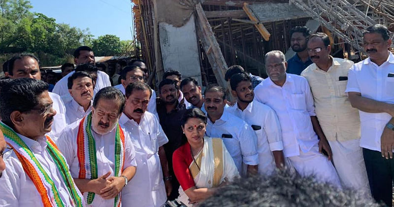 കൊച്ചി ക്യാൻസർ സെന്‍റർ കെട്ടിടം തകർന്നുവീണതിൽ ഗുരുതര വീഴ്ച്ചയെന്ന് രമേശ് ചെന്നിത്തല; അന്വേഷണം ആവശ്യപ്പെട്ട് മുഖ്യമന്ത്രിക്ക് കത്ത് നൽകും; കെട്ടിട നിർമാണ കമ്പനിയും, സിപിഎം ജില്ലാ കമ്മറ്റിയും തമ്മിലുള്ള ബന്ധം വ്യക്തമാക്കണമെന്ന് മുല്ലപ്പള്ളി രാമചന്ദ്രൻ