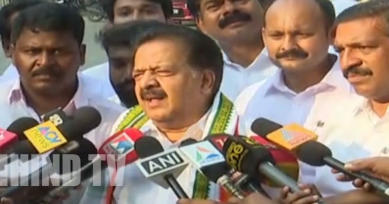 "രാജ്യത്ത് പ്രതിഷേധിക്കാനുള്ള അവകാശം എല്ലാവർക്കുമുണ്ട്" - കലാലയ രാഷ്ട്രീയ പ്രവർത്തനത്തിന് വിലക്ക് ഏർപ്പെടുത്തിയ ഹൈക്കോടതി ഉത്തരവിനെതിരെ രമേശ് ചെന്നിത്തല