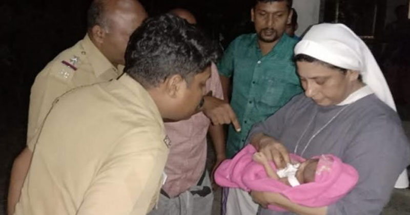 കൊല്ലത്ത് നവജാത ശിശു ഉപേക്ഷിക്കപ്പെട്ട നിലയില്‍