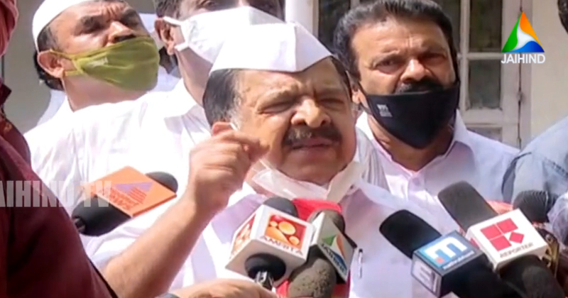 പിണറായി സര്‍ക്കാർ അഴിമതി മൂടിവെക്കാന്‍ വിജിലന്‍സിനെ വന്ധ്യംകരിച്ചു ; മണല്‍ കടത്ത് കേരളം കണ്ട ഏറ്റവും വലിയ കൊള്ളയെന്നും രമേശ് ചെന്നിത്തല | Video