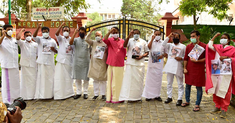 സംസ്ഥാന സർക്കാരിനെതിരെ കേരളത്തിൽ  സമരം നടത്തിയ വിദ്യാർത്ഥികള്‍ക്കെതിരായ പൊലീസ് നടപടിയിൽ ഡൽഹിയിലും പ്രതിഷേധം ; കേരള ഹൗസിന് മുന്നിൽ യു.ഡി.എഫ് എം.പി മാരുടെ  പ്രതിഷേധം