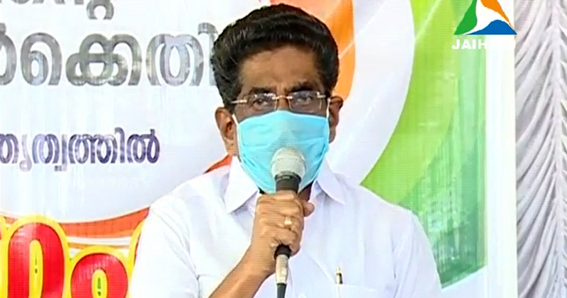 'കോണ്‍ഗ്രസിന്‍റെ മാർഗം അഹിംസയാണ്, അക്രമമല്ല ; ആയുധം താഴെവെക്കാന്‍ പിണറായിയും കോടിയേരിയും അണികള്‍ക്ക് നിർദേശം നല്‍കണം' : മുല്ലപ്പള്ളി രാമചന്ദ്രന്‍ | Video