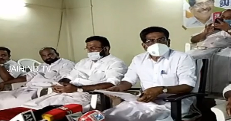 സുപ്രീംകോടതിയുടെ പരിഗണനയിലിരിക്കെ മുന്നാക്ക സംവരണം തിരക്കിട്ട് നടപ്പാക്കിയത് ഗൂഢലക്ഷ്യത്തോടെയെന്ന് മുല്ലപ്പള്ളി രാമചന്ദ്രൻ