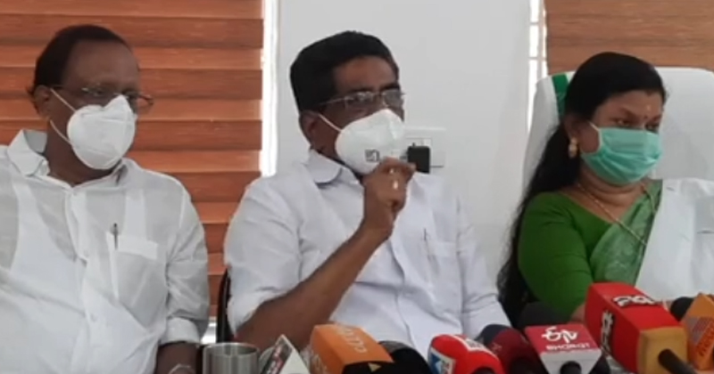 മാവോയിസ്റ്റ് വേട്ട: വ്യാജ ഏറ്റുമുട്ടലെന്ന്  മുല്ലപ്പള്ളി രാമചന്ദ്രൻ; അന്വേഷണം വേണമെന്നും ആവശ്യം