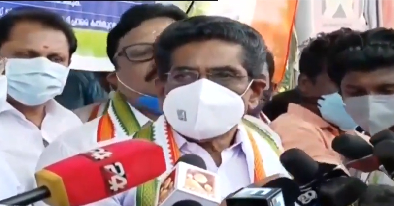 സെക്രട്ടേറിയറ്റിലെ തീപിടിത്തം അട്ടിമറിയെന്ന് തെളിഞ്ഞു ; ശരിയായ അന്വേഷണം നടന്നാല്‍ മുഖ്യമന്ത്രി തത്ത പറയുംപോലെ പറയും  : മുല്ലപ്പള്ളി രാമചന്ദ്രന്‍