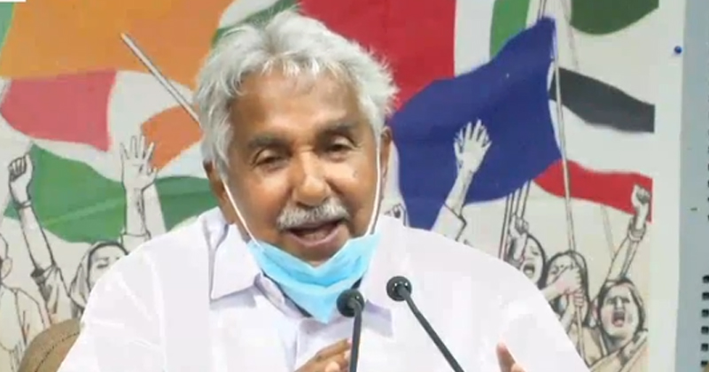 രമേശ് ചെന്നിത്തലക്കെതിരെ കേസെടുക്കാനുള്ള സാഹചര്യം മുഖ്യമന്ത്രി വ്യക്തമാക്കണം ;  നടപടി വിവാദങ്ങളില്‍ നിന്നും  ശ്രദ്ധതിരിക്കാന്‍ : ഉമ്മന്‍ ചാണ്ടി