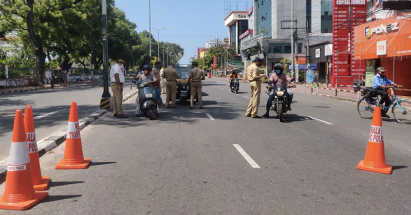 സംസ്ഥാനത്ത് സ്ഥിതി രൂക്ഷം ; കൂടുതല്‍ നിയന്ത്രണങ്ങള്‍, ശനിയും ഞായറും അവശ്യ സർവീസുകള്‍ മാത്രം