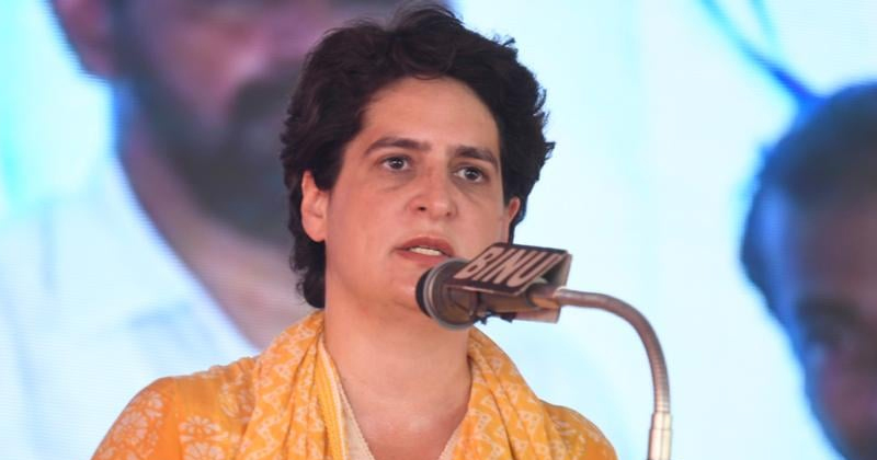 വസ്ത്രധാരണം സ്ത്രീയുടെ അവകാശം : ഹിജാബ് വിവാദത്തില്‍ കടുത്ത വിമർശനമുന്നയിച്ച് പ്രിയങ്ക ഗാന്ധി