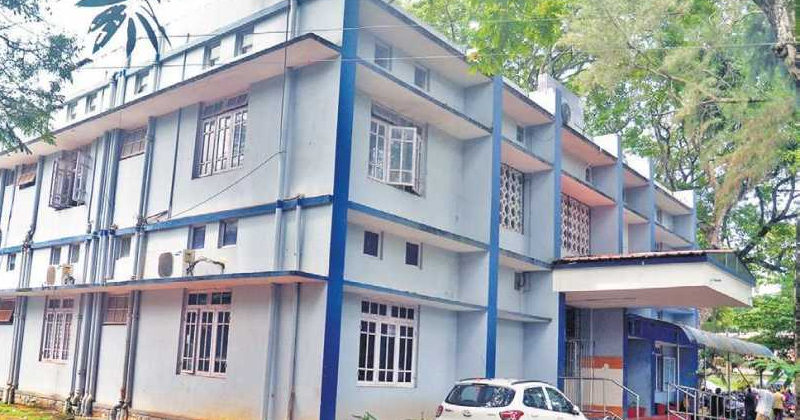 പേരൂർക്കട ഇ.എസ്.ഐ ആശുപത്രി കൊവിഡ് സെന്‍ററാക്കുന്നു ; രോഗികള്‍ ദുരിതത്തില്‍ ; പ്രതിഷേധം