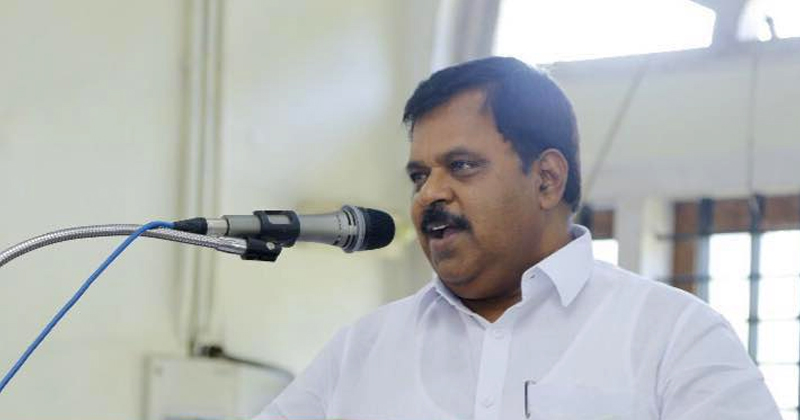 'കോണ്‍ഗ്രസിന്‍റെ പ്രത്യയശാസ്ത്രമാണ് നയിക്കുന്നത്, ആ കൊടി മാത്രമേ പിടിച്ചിട്ടുള്ളൂ' ; വ്യാജപ്രചാരണങ്ങള്‍ക്കെതിരെ ജോസഫ് വാഴക്കന്‍