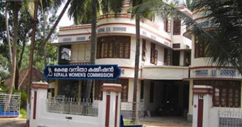 വനിതാ കമ്മീഷന്‍ ഓഫീസ് നവീകരണം ; വാഹനം വാങ്ങുന്നതിനും മോടി പിടിപ്പിക്കുന്നതിനും 27.45 ലക്ഷം രൂപ ഖജനാവില്‍ നിന്ന് അനുവദിച്ചു